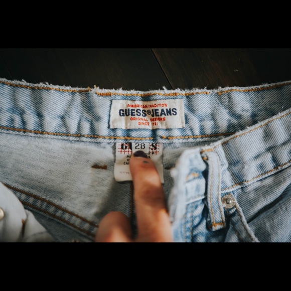SOLD Vintage Button Fly Guess Jeans - size 28 - Distressed Style - Picture 6 of 7